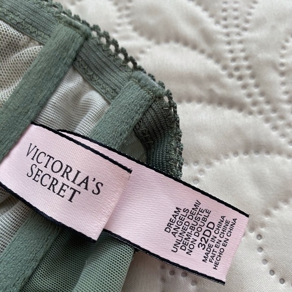 Victoria Secret Dream Angel Unlined Demi bra - Picture 2 of 3